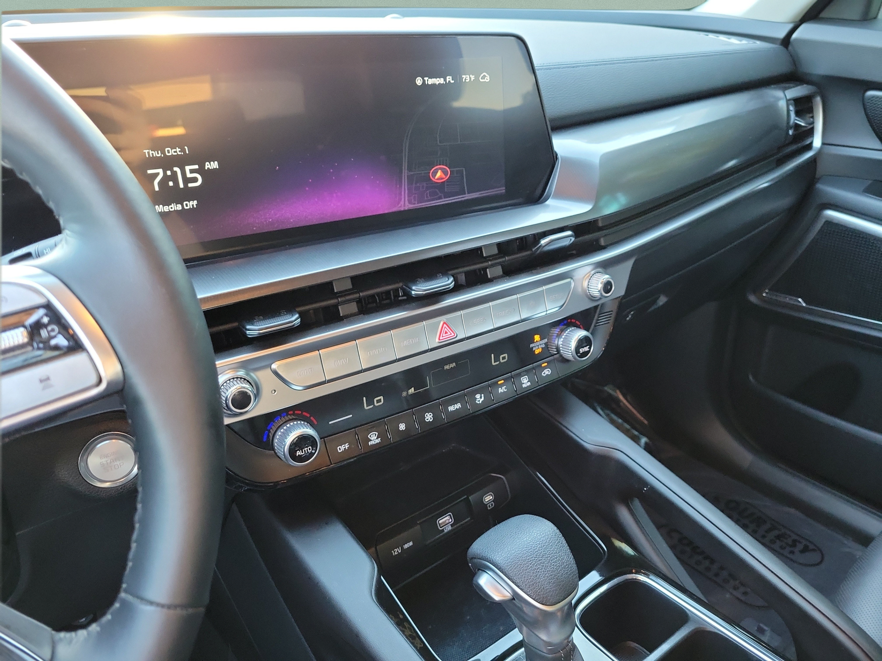 Certified 2025 Kia Telluride LX FWD image 24