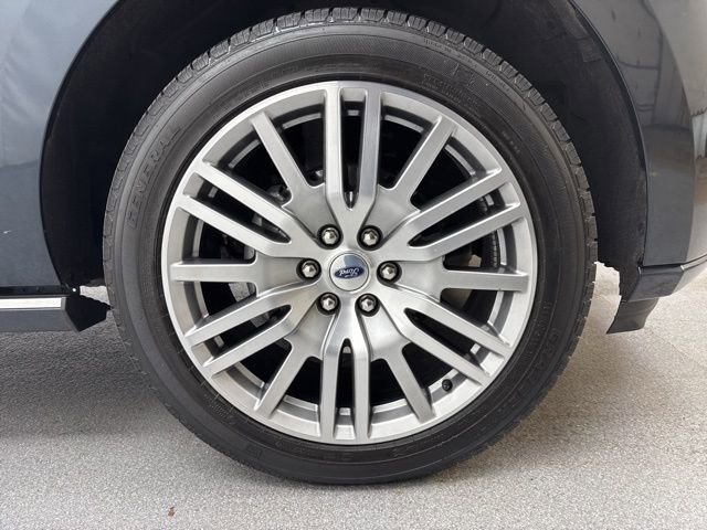 Used 2023 Ford Expedition Platinum image 4