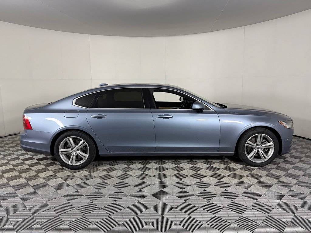 Used 2018 Volvo S90 T5 Momentum w/ Convenience Package AWD/4WD image 6