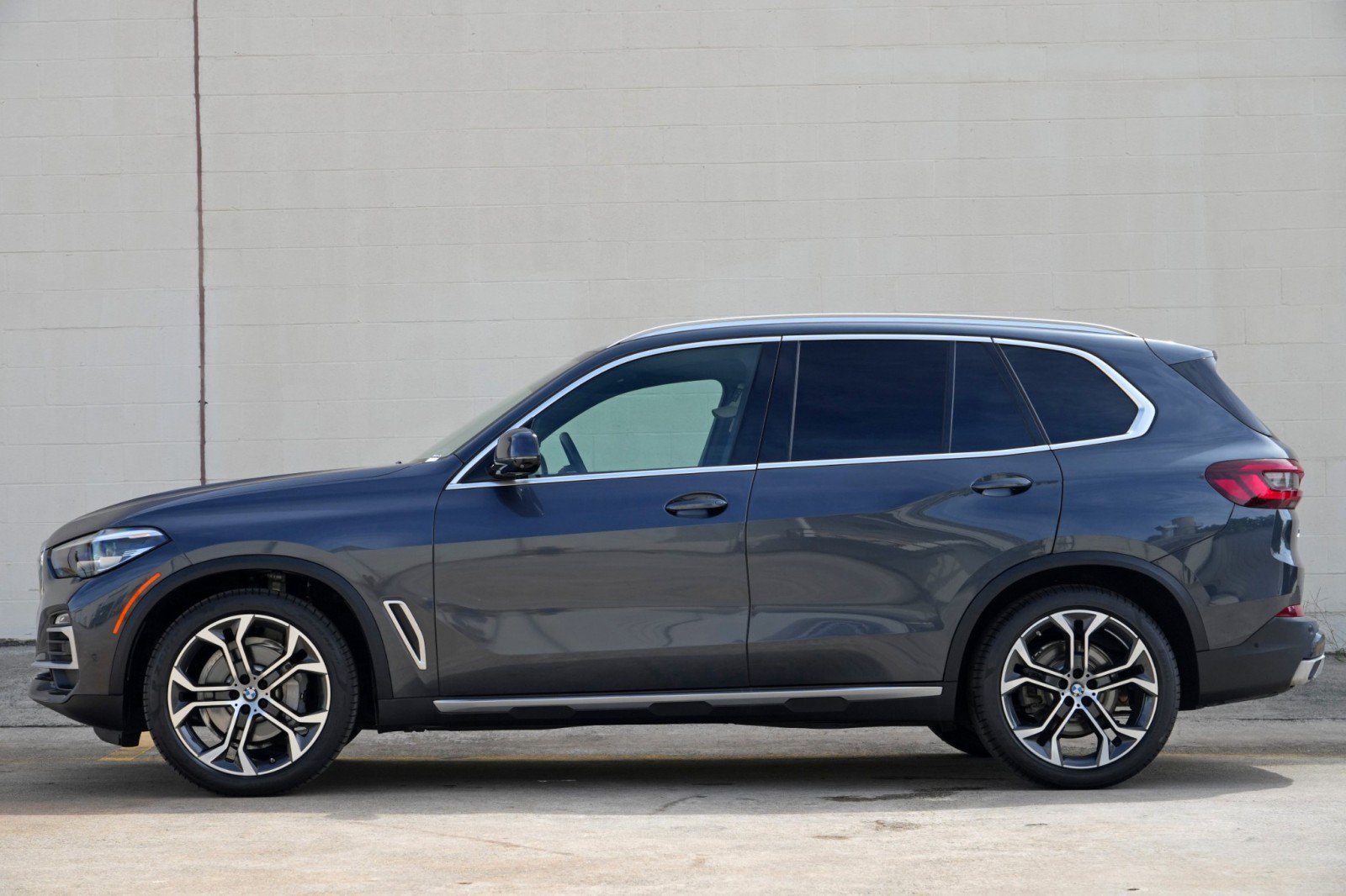 Used 2021 BMW X5 sDrive40i w/ Convenience Package RWD image 8