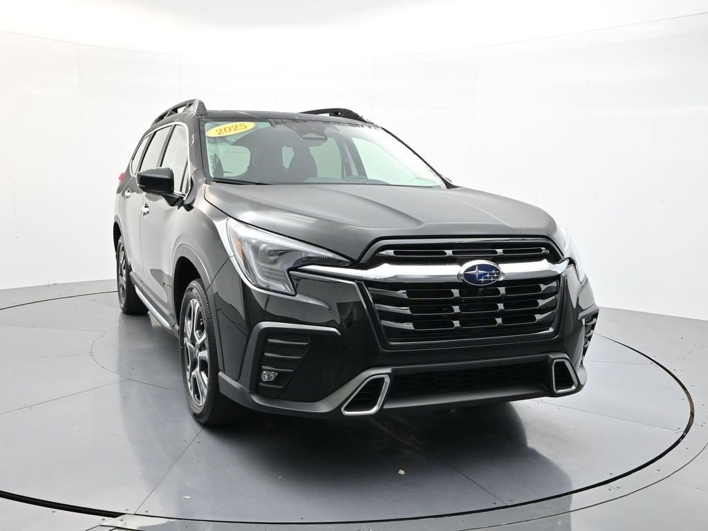 Used 2025 Subaru Ascent Touring image 1