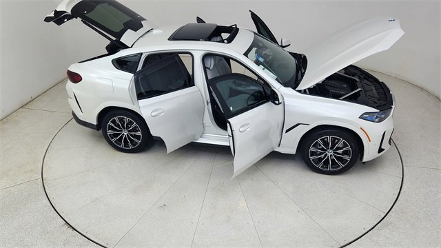Used 2025 BMW X6 xDrive40i image 89