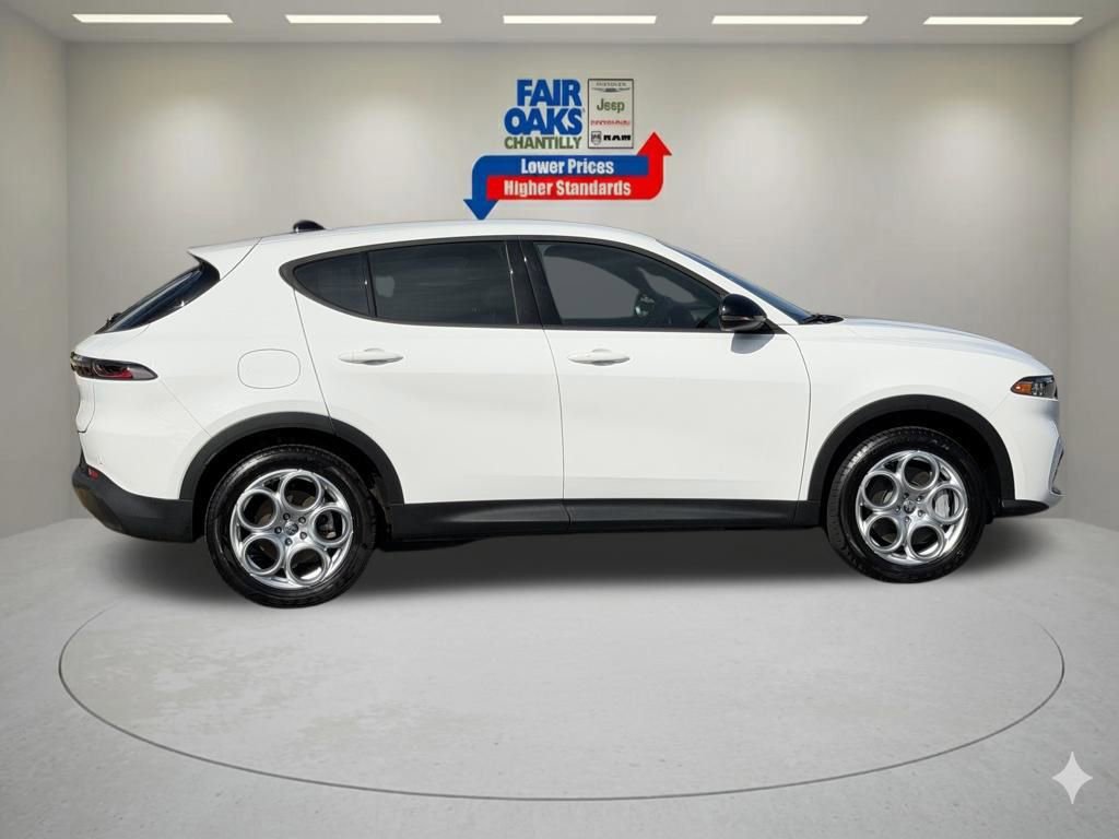 Used 2024 Alfa Romeo Tonale Sprint image 6