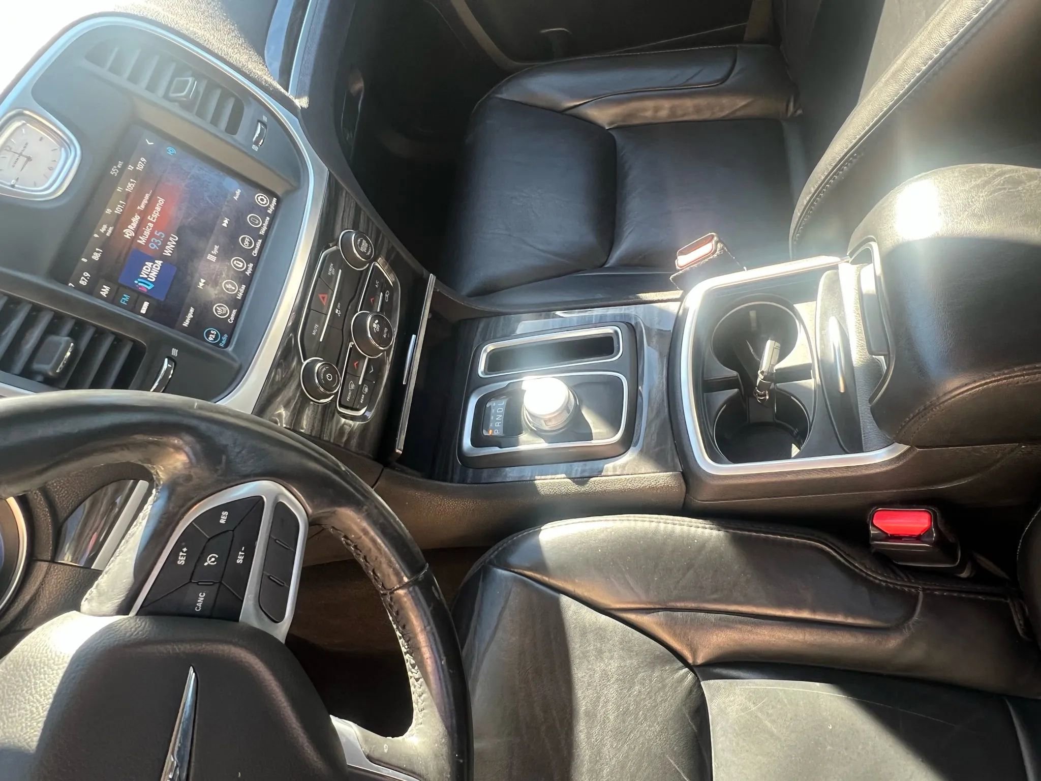 Used 2019 Chrysler 300 Touring L w/ Quick Order Package 22F image 25