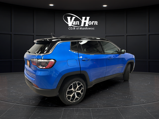Used 2025 Jeep Compass Limited AWD/4WD image 7