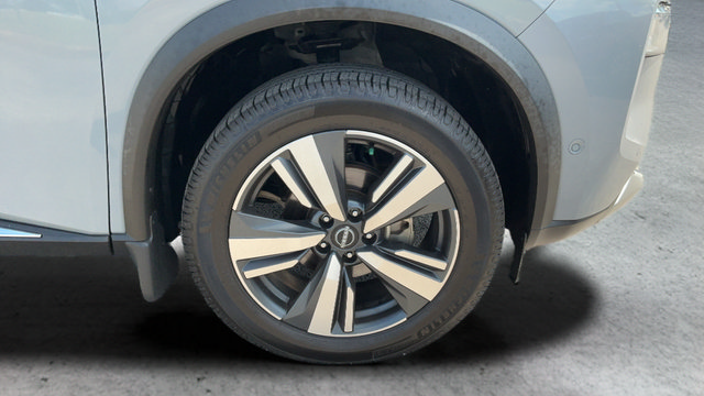 Used 2023 Nissan Rogue Platinum AWD/4WD image 27