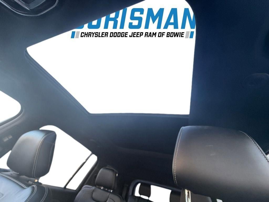 Used 2023 Jeep Grand Cherokee L Overland image 38