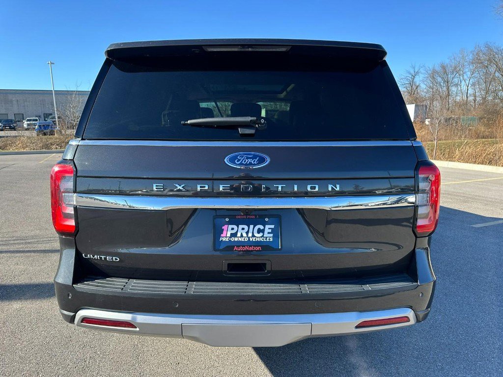 Used 2024 Ford Expedition Limited image 4