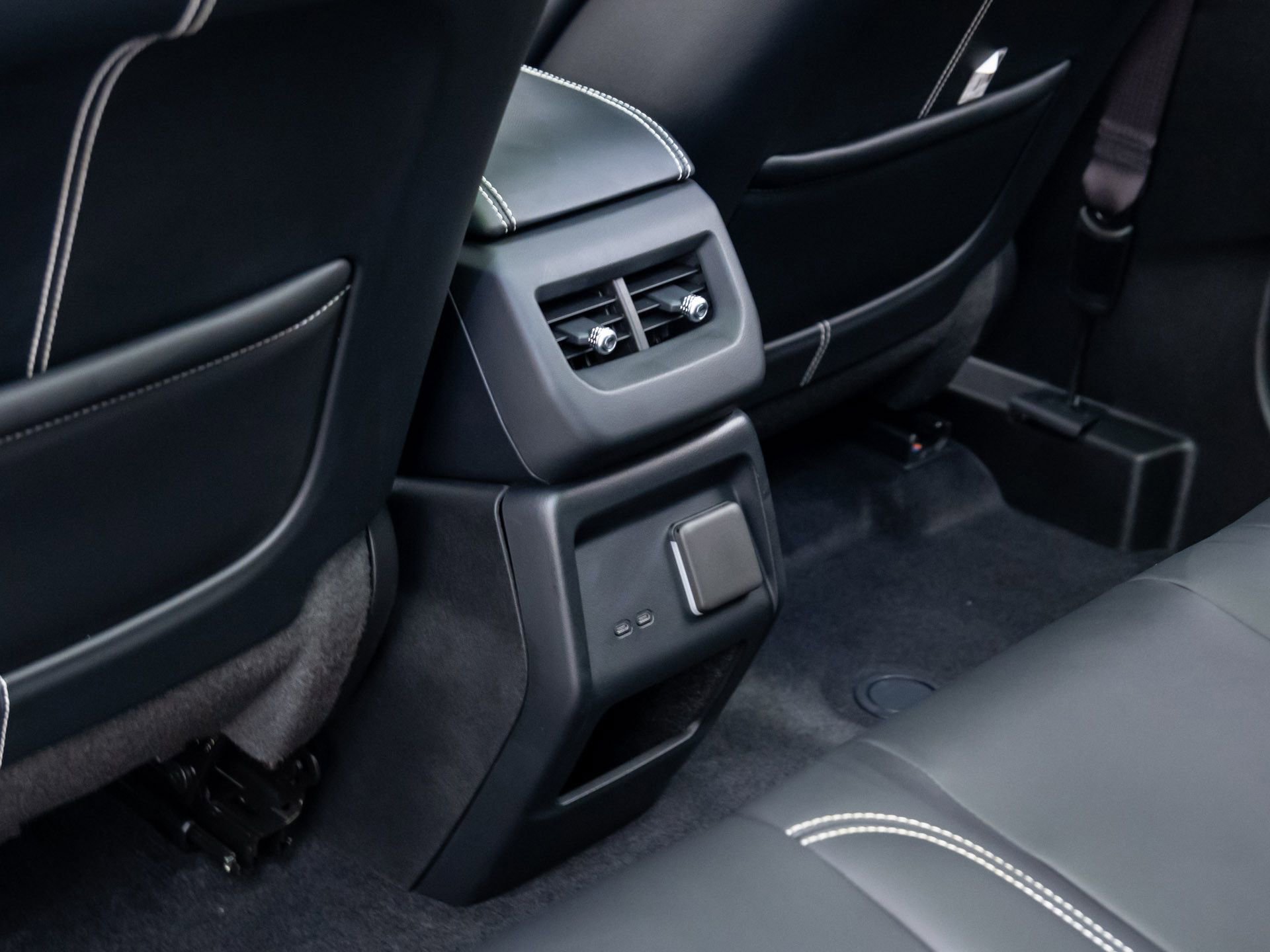 New 2026 Cadillac Optiq Sport 1 image 18