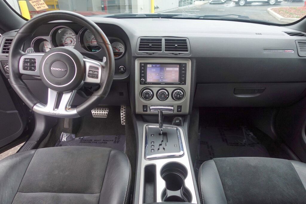 Used 2013 Dodge Challenger SRT8 w/ Harman Kardon Audio Group image 13