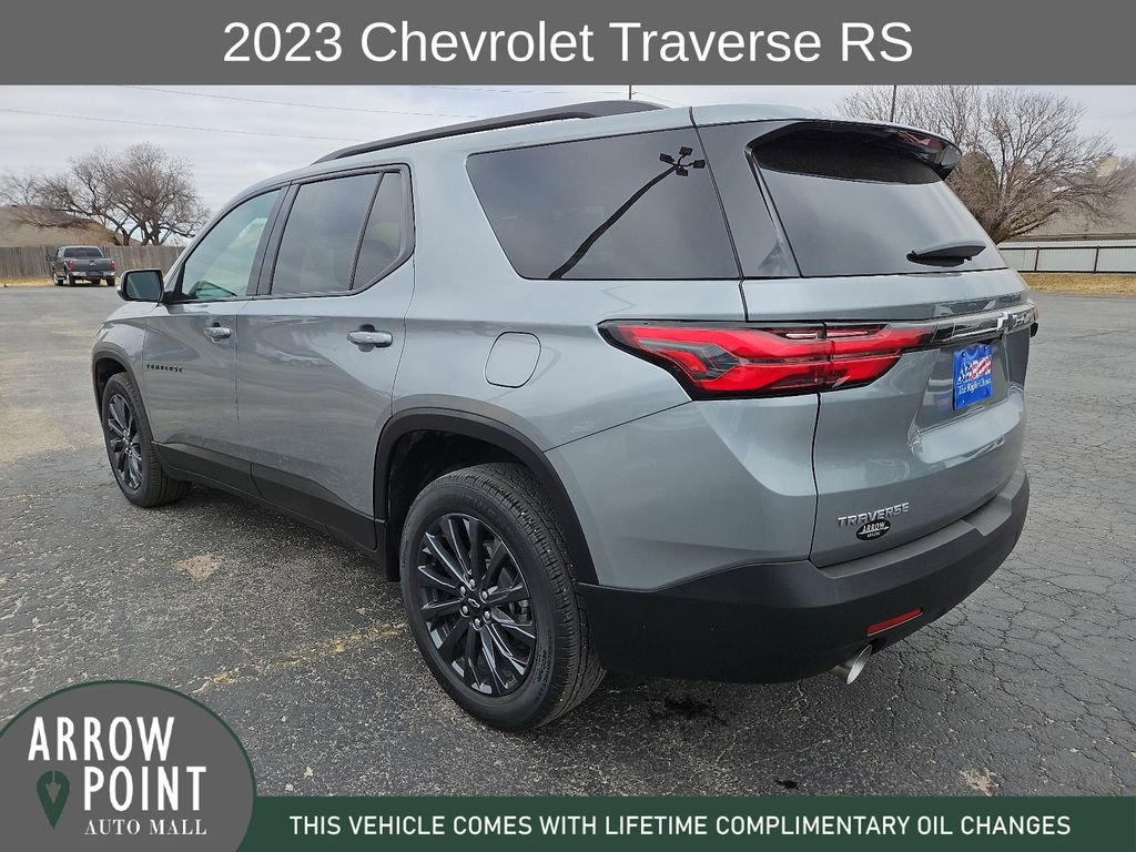 Used 2023 Chevrolet Traverse RS image 8