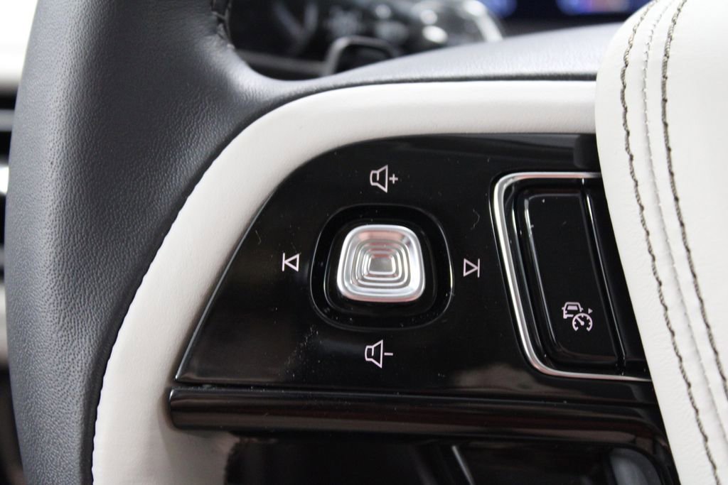 New 2025 Lincoln Aviator Reserve w/ Luxury Package image 33