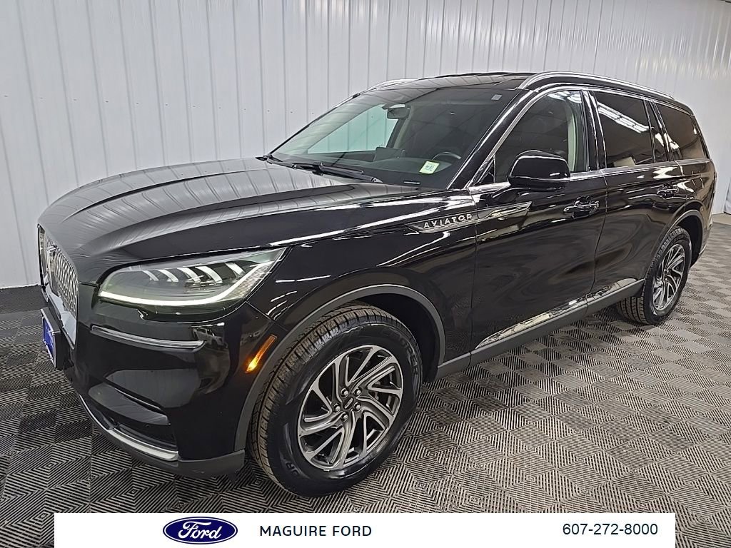 Used 2022 Lincoln Aviator Standard w/ Elements Package image 10