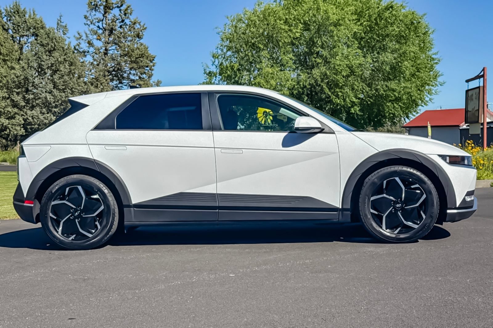 Certified 2024 Hyundai Ioniq 5 SE RWD video 3