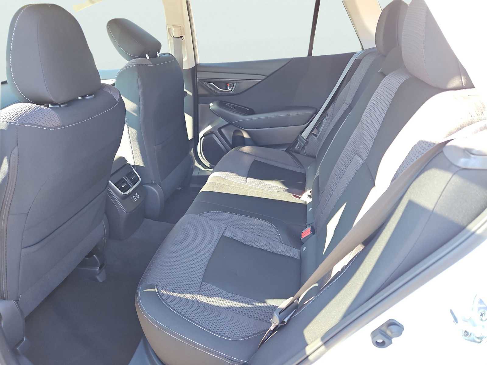 Used 2024 Subaru Outback Premium image 32