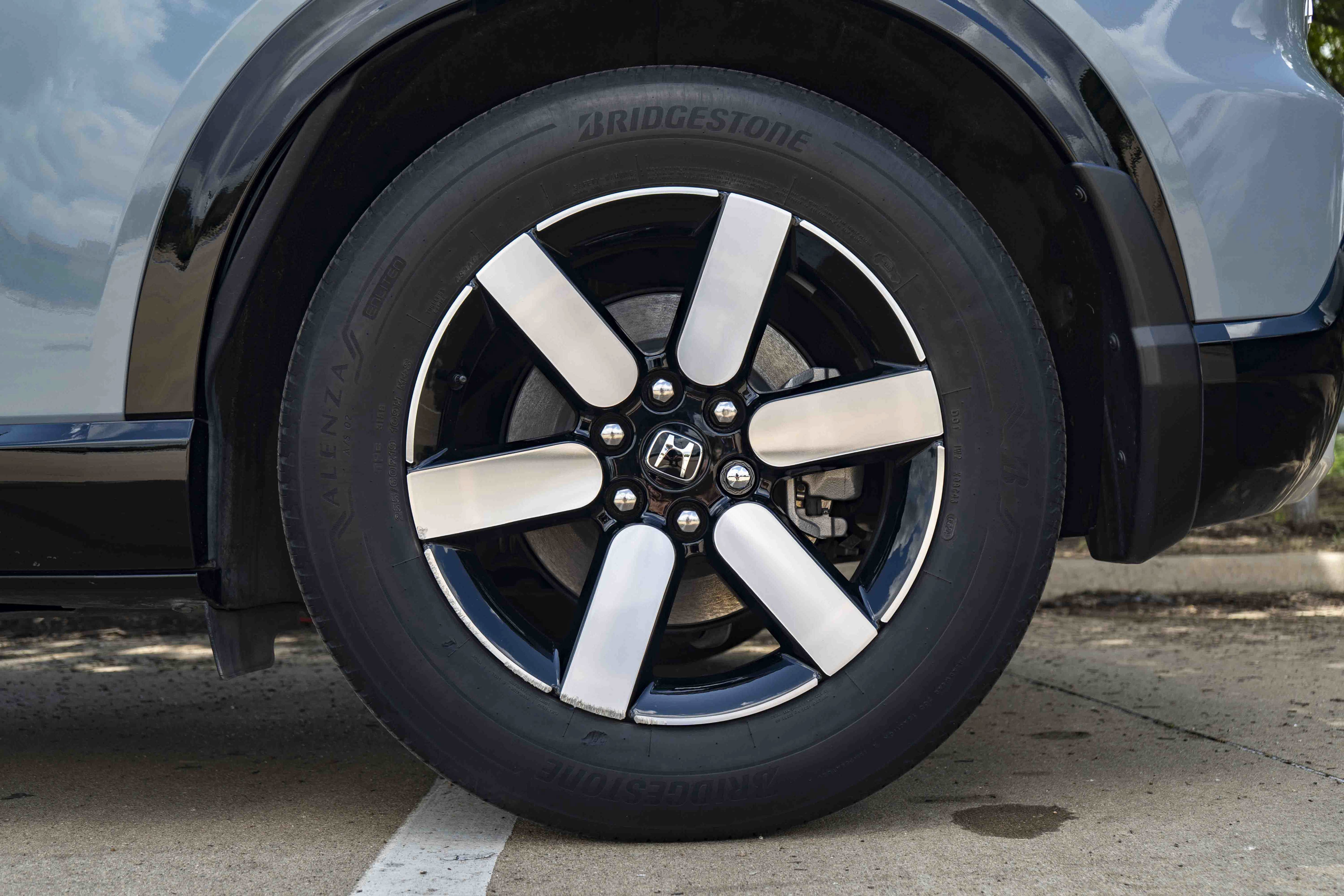 Used 2024 Honda Prologue Touring image 15
