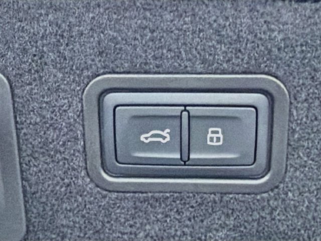 New 2027 Audi A8 L 3.0T AWD/4WD image 12