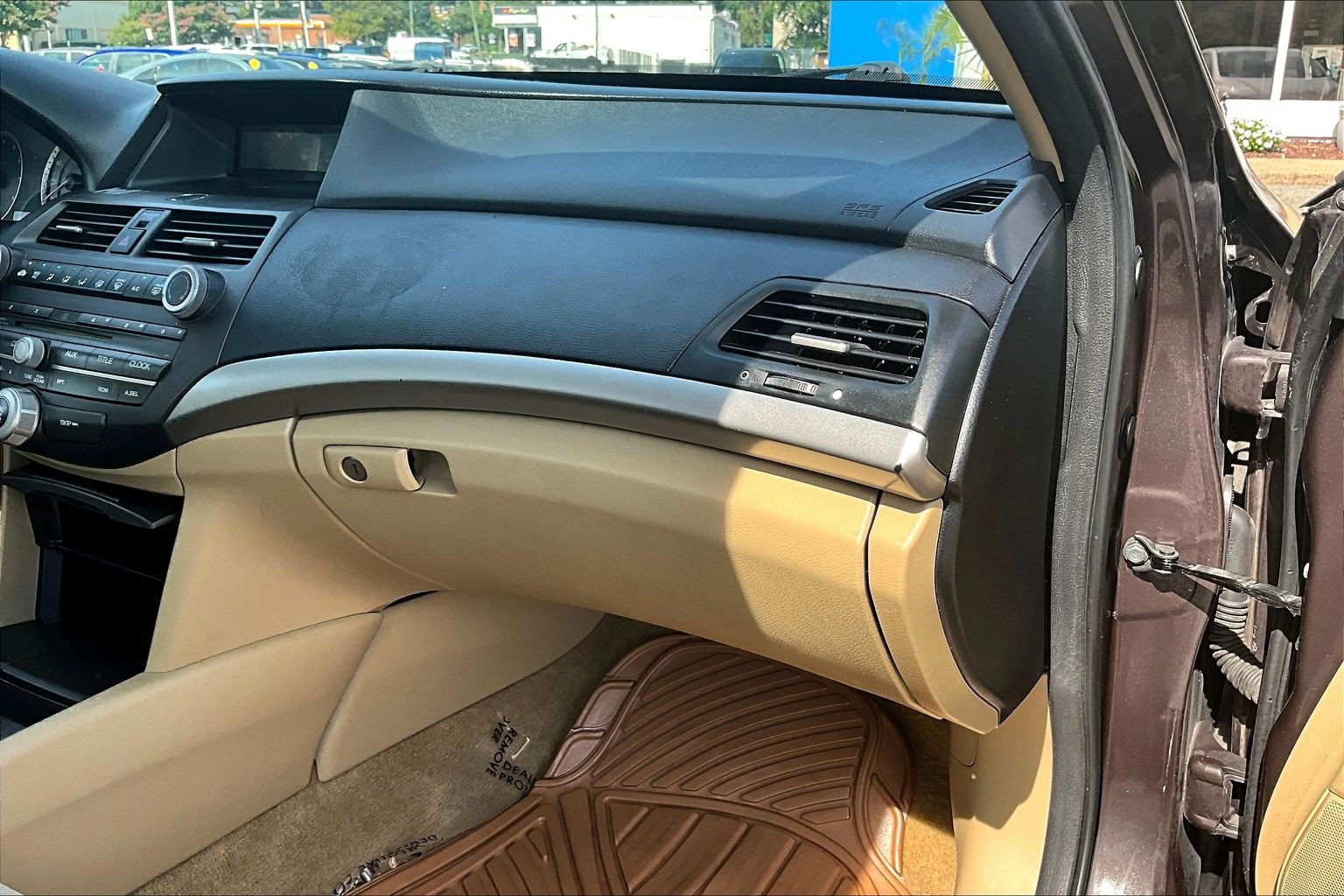 Used 2011 Honda Accord LX-P image 16