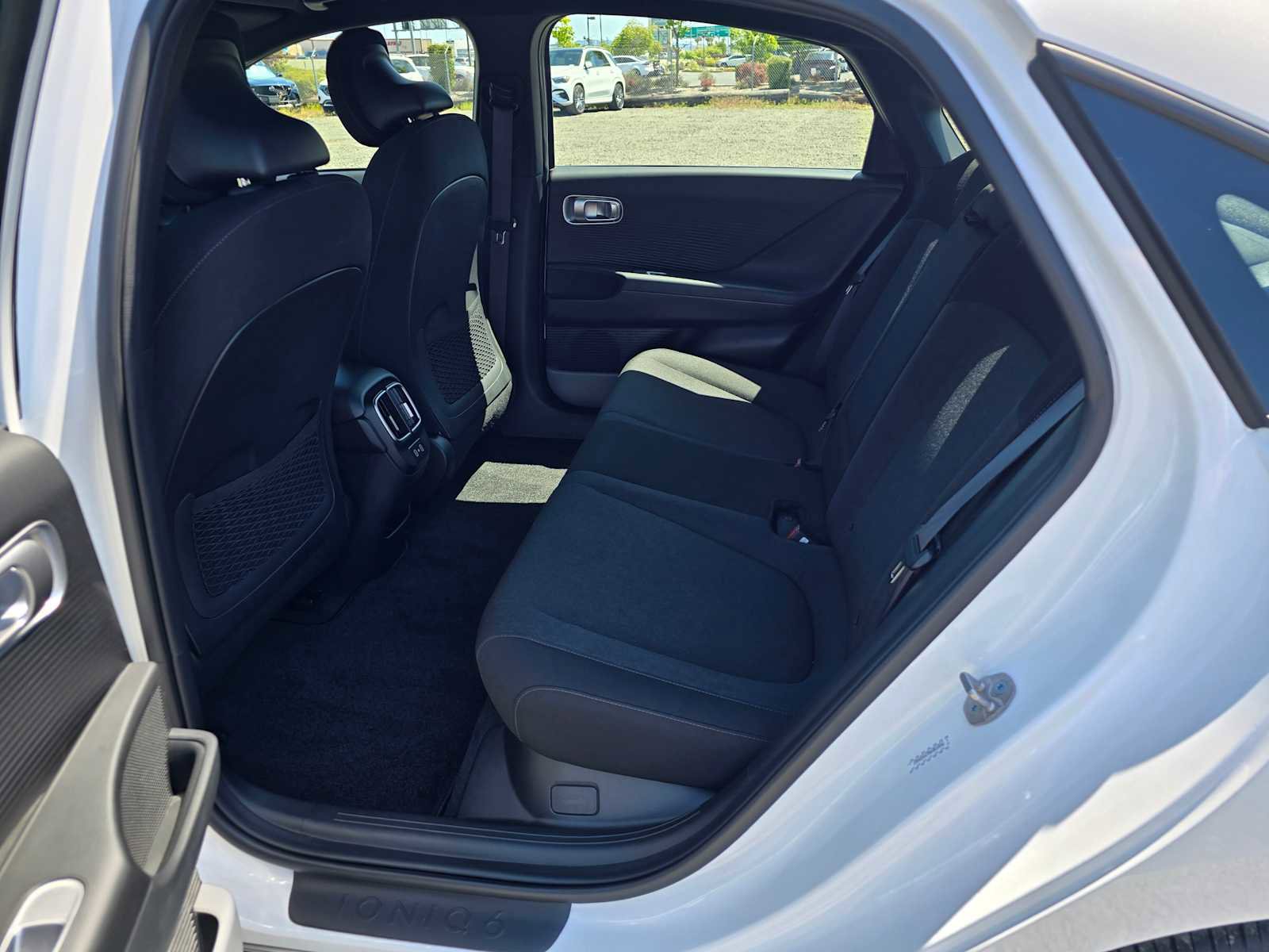 Used 2024 Hyundai Ioniq 6 SE image 18
