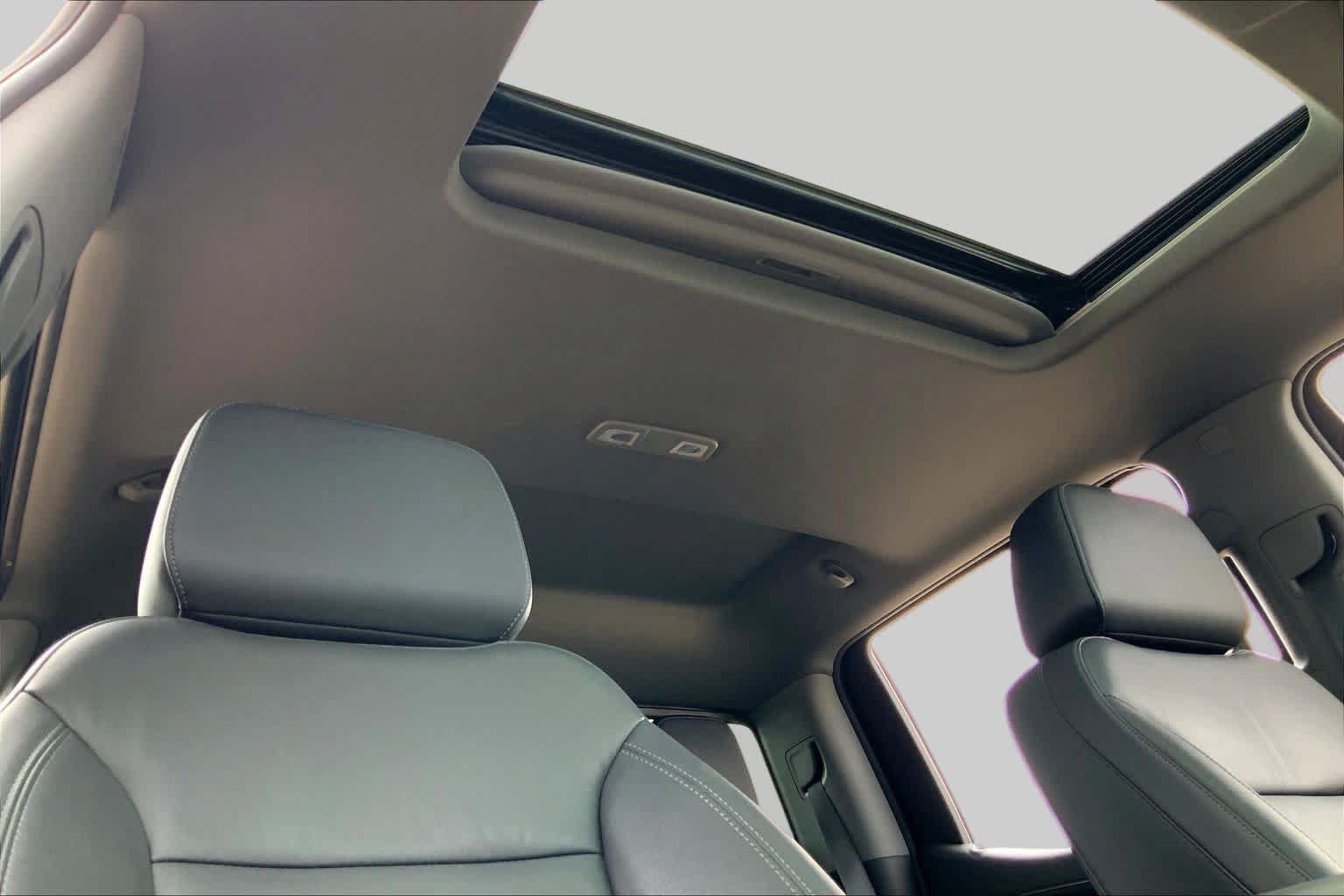 Used 2021 Chevrolet Silverado 1500 LT Trail Boss w/ Convenience Package II AWD/4WD image 14