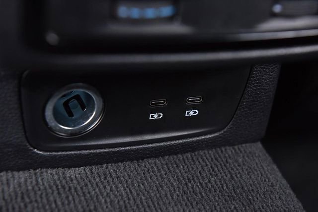 Used 2025 Audi Q3 2.0T Premium image 24