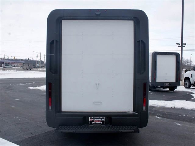 New 2025 Chevrolet Brightdrop 600 image 9