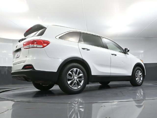 Used 2016 Kia Sorento LX FWD image 44