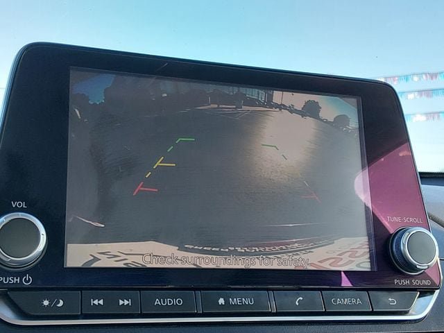 Used 2025 Nissan Altima 2.5 SV FWD image 19