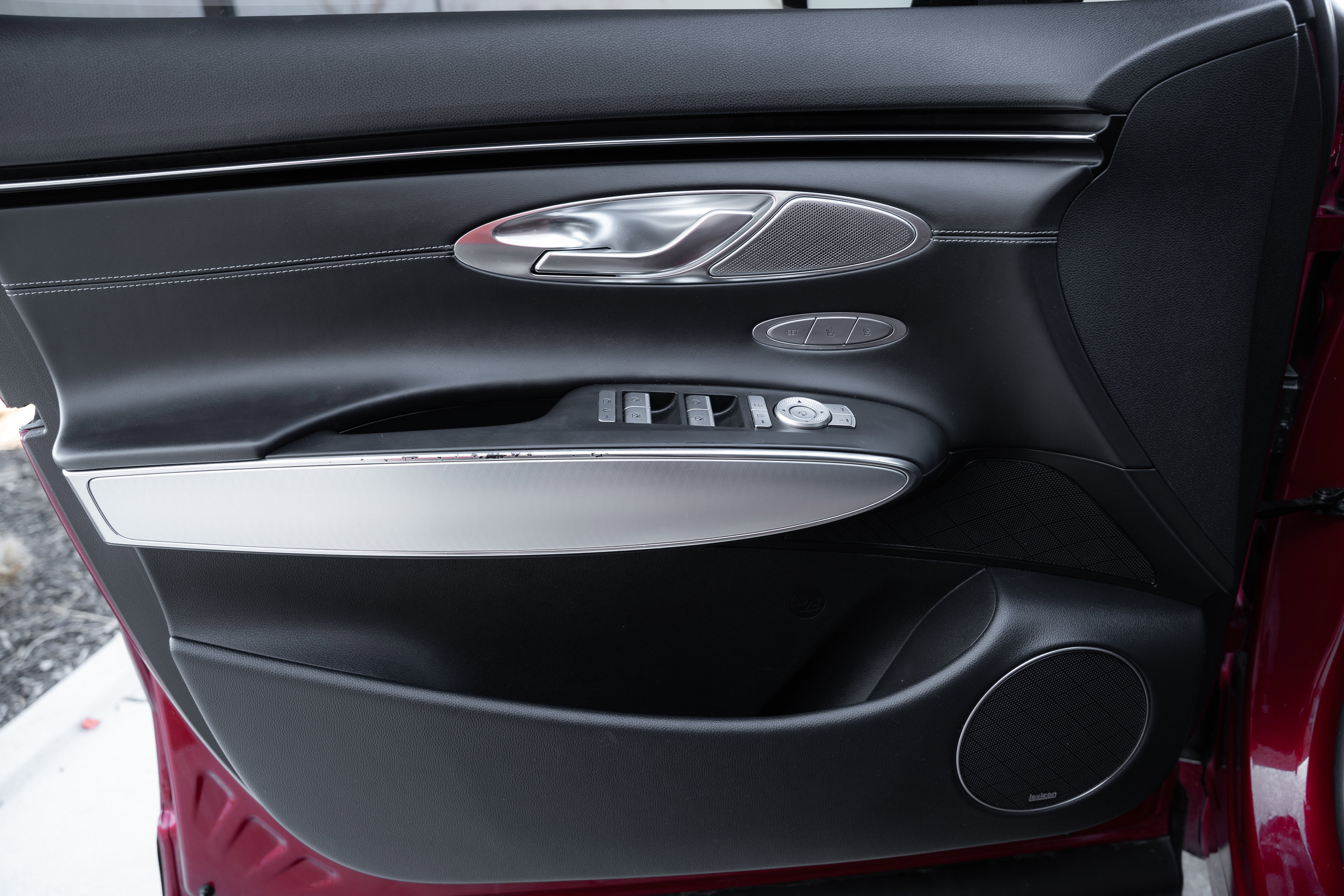 Used 2022 Genesis GV70 2.5T w/ Select Package image 19