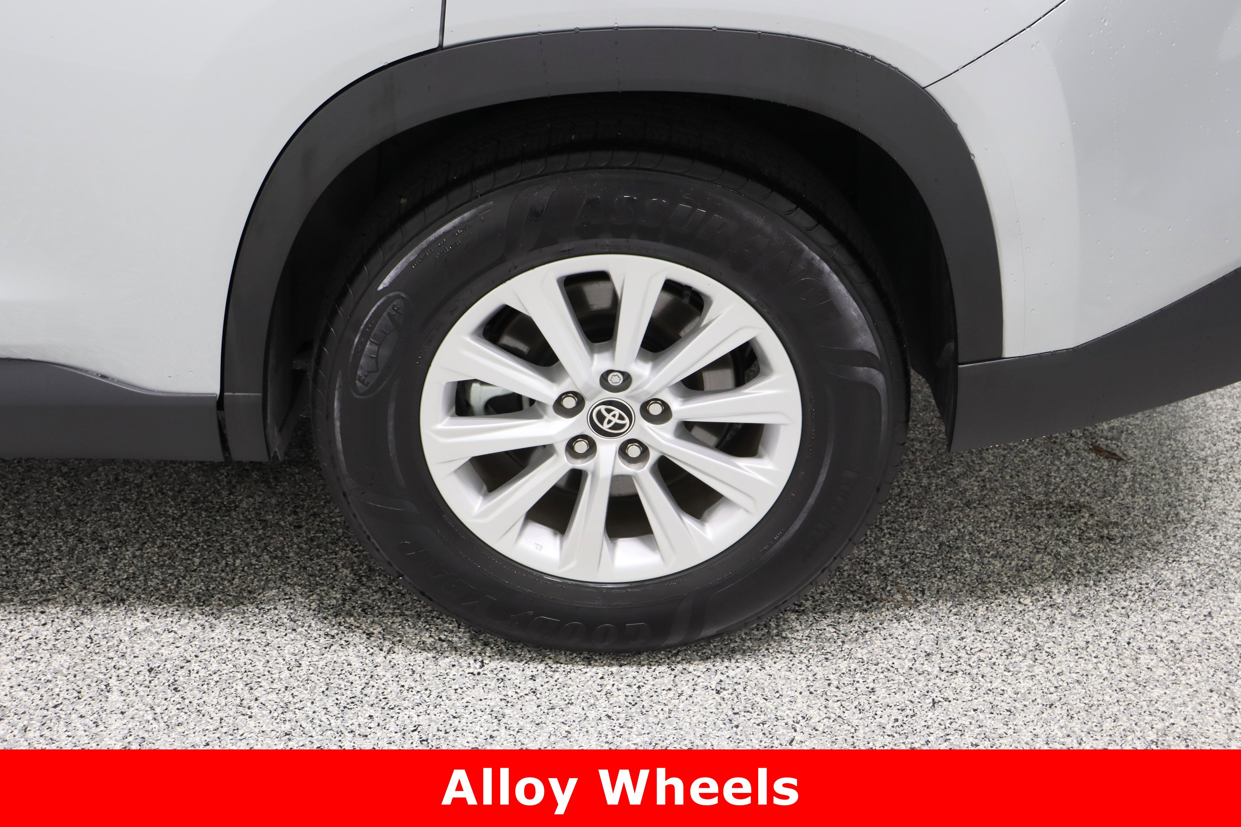 Certified 2025 Toyota Grand Highlander FWD image 10