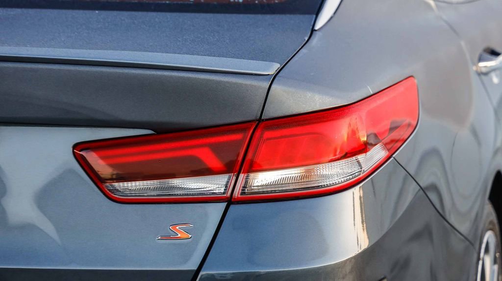 Used 2020 Kia Optima S FWD image 10