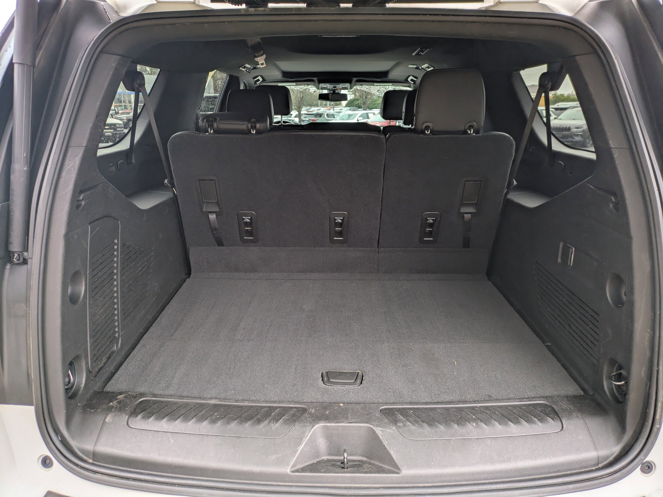 Used 2021 Chevrolet Suburban LT image 13