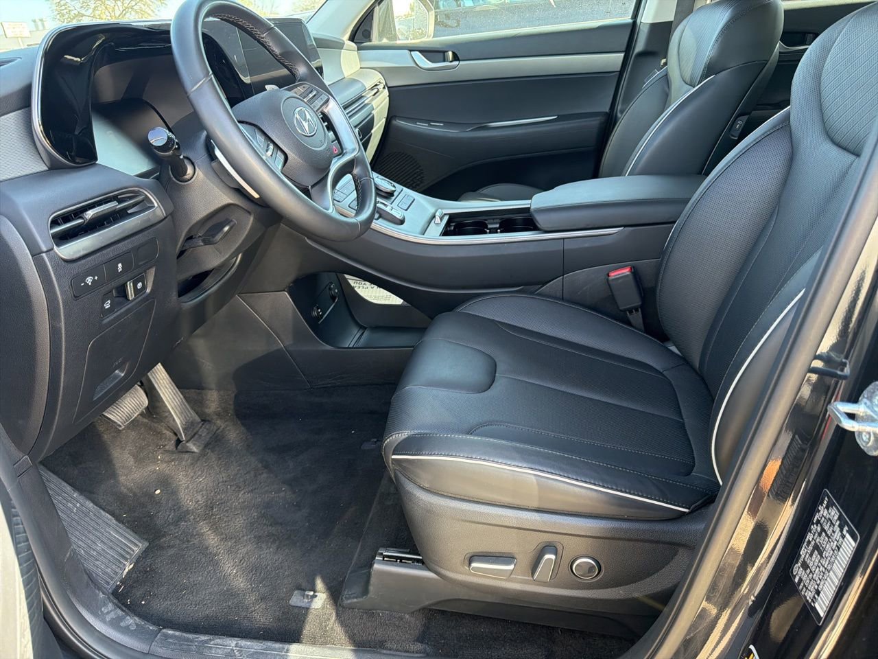 Used 2024 Hyundai Palisade SEL image 11