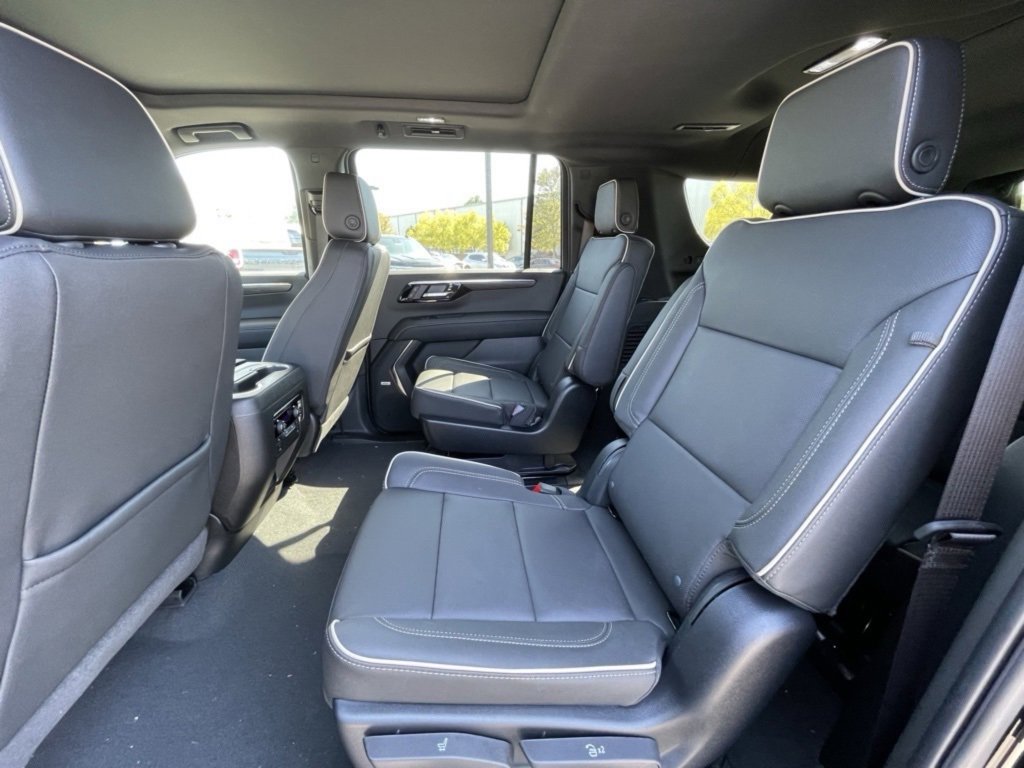 New 2026 Chevrolet Suburban Premier w/ Sun And Tow Package image 26