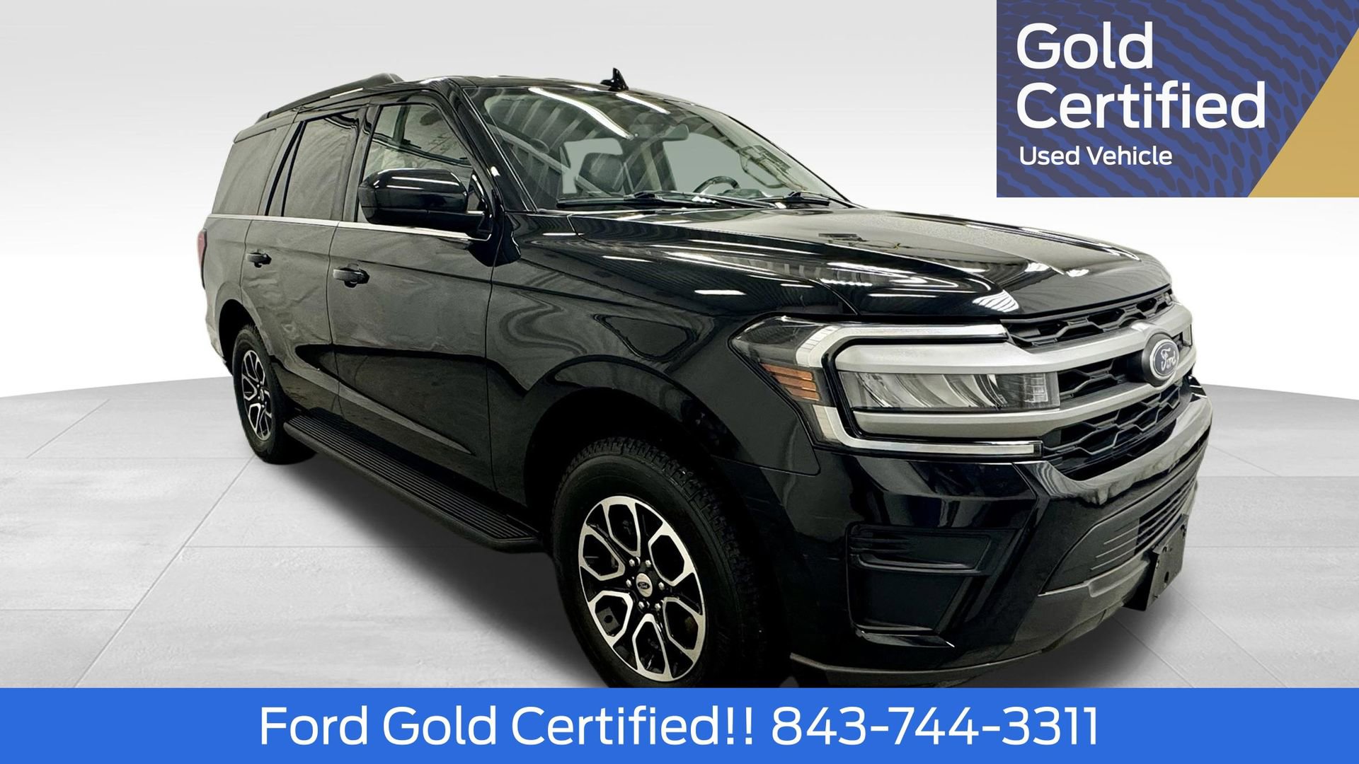Certified 2024 Ford Expedition XLT image 1
