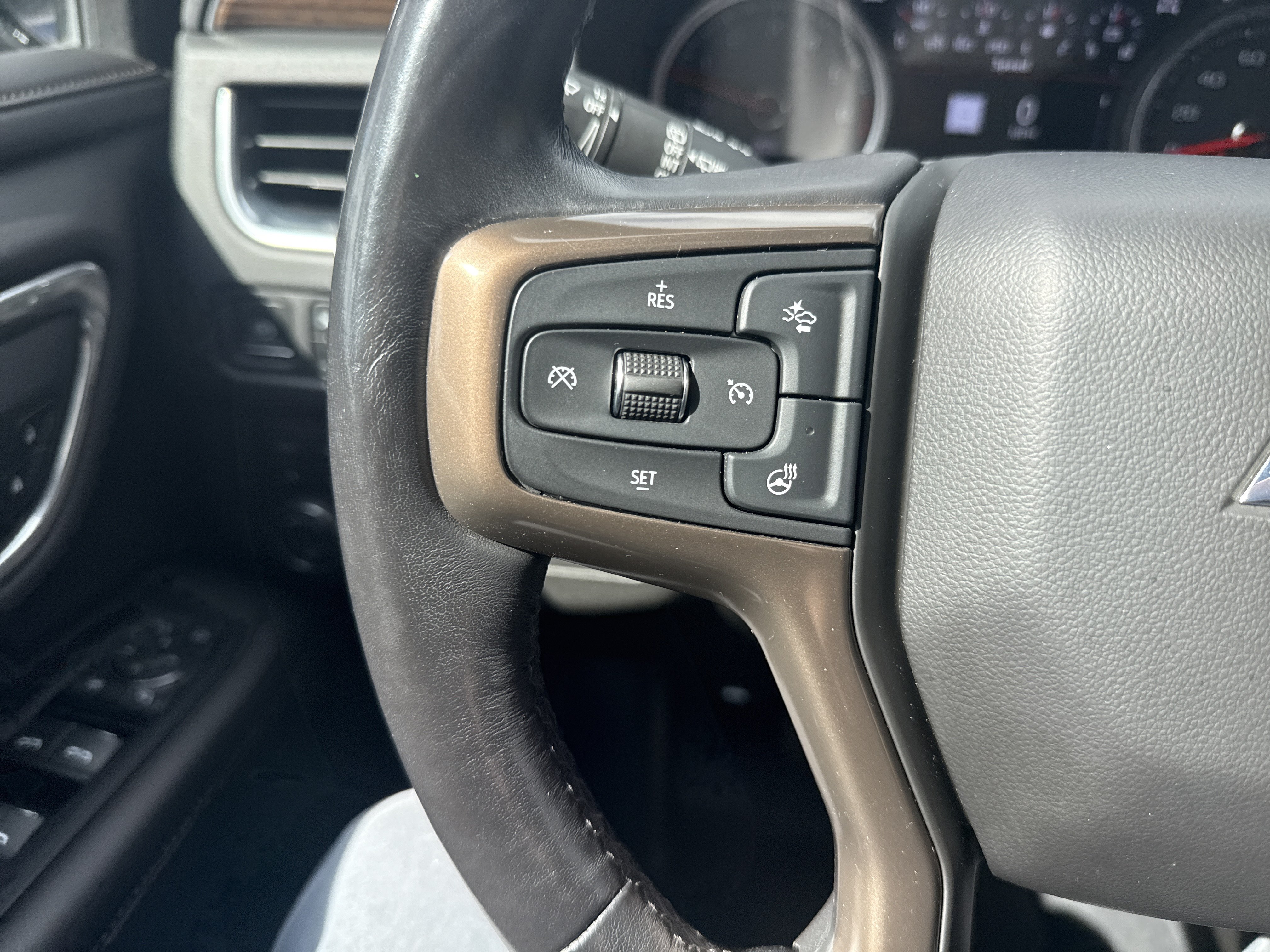 Used 2021 Chevrolet Tahoe High Country AWD/4WD image 14
