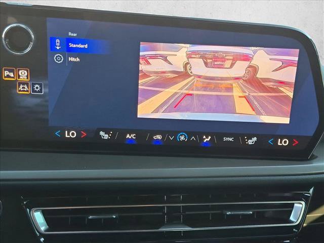 New 2027 Chevrolet Traverse LT FWD image 13