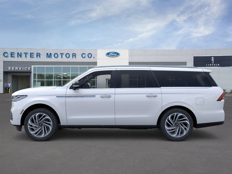 New 2025 Lincoln Navigator L Reserve image 3