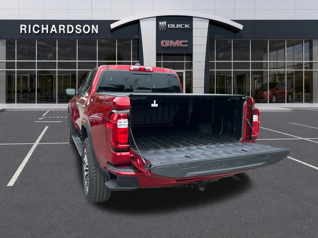 Used 2025 GMC Canyon Denali AWD/4WD image 15