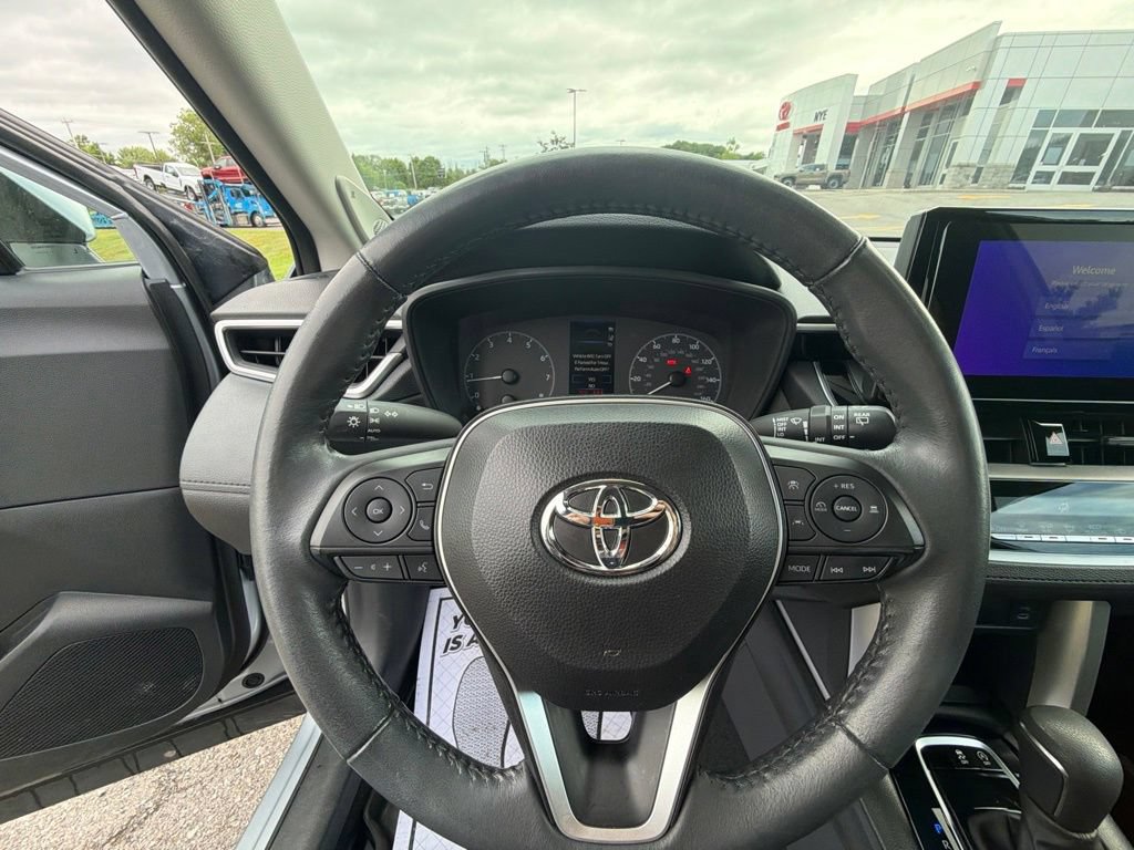 Used 2024 Toyota Corolla Cross LE w/ Moonroof Package AWD/4WD image 25