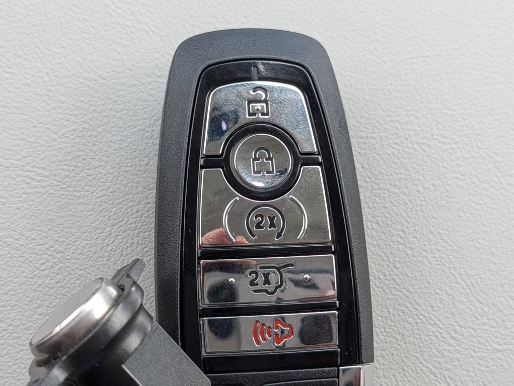 New 2026 Lincoln Aviator Reserve w/ Jet Appearance Package RWD image 34