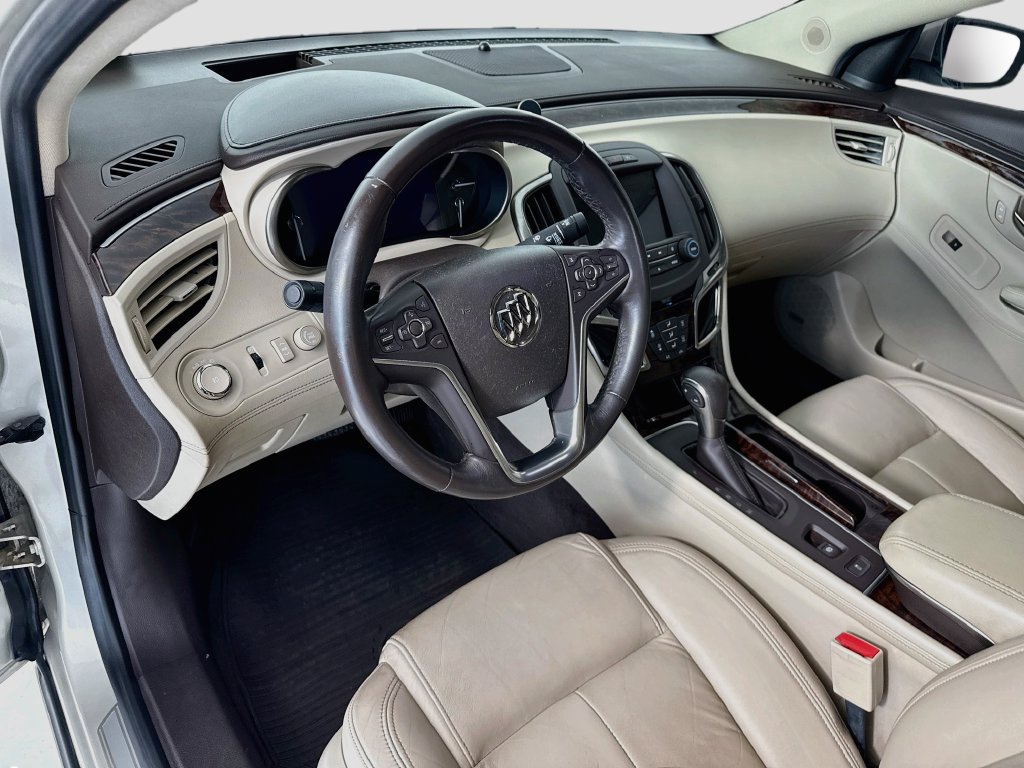 Used 2016 Buick LaCrosse Leather w/ Experience Buick Package FWD image 9