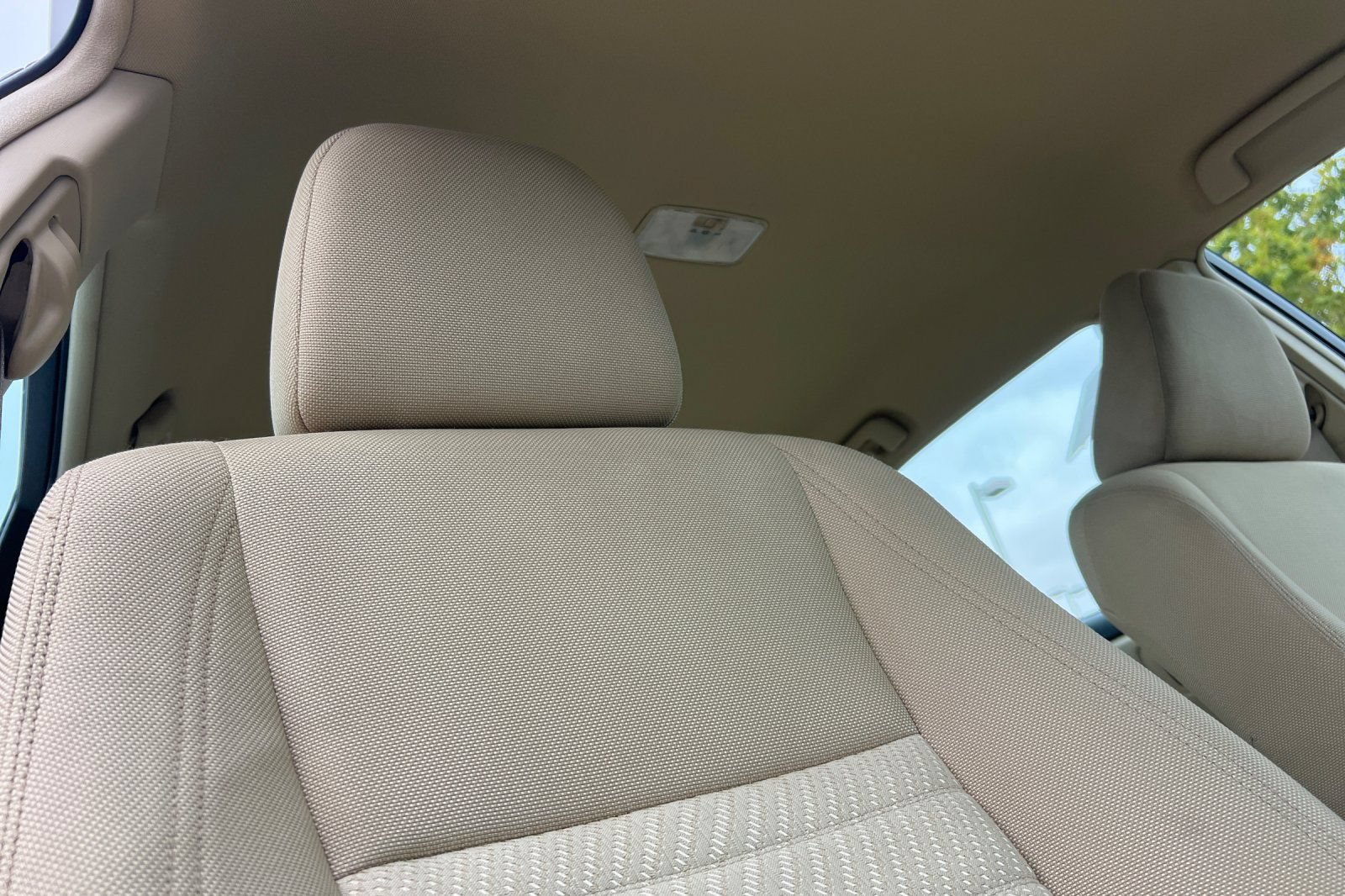 Used 2017 Toyota Camry LE FWD image 18