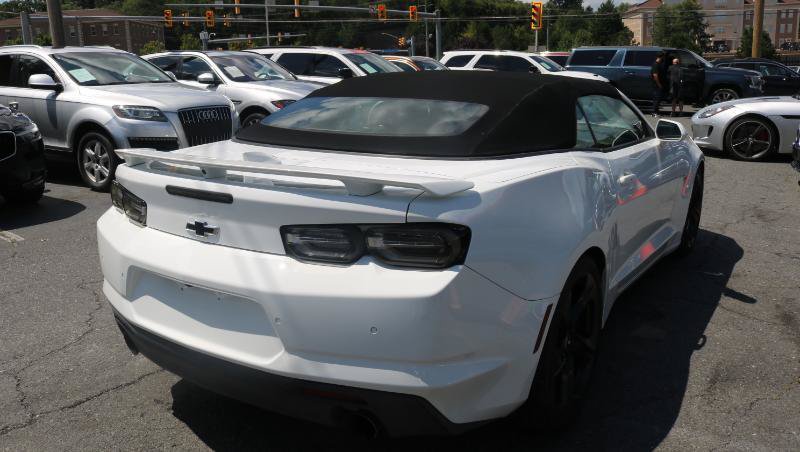 Used 2020 Chevrolet Camaro SS RWD image 7