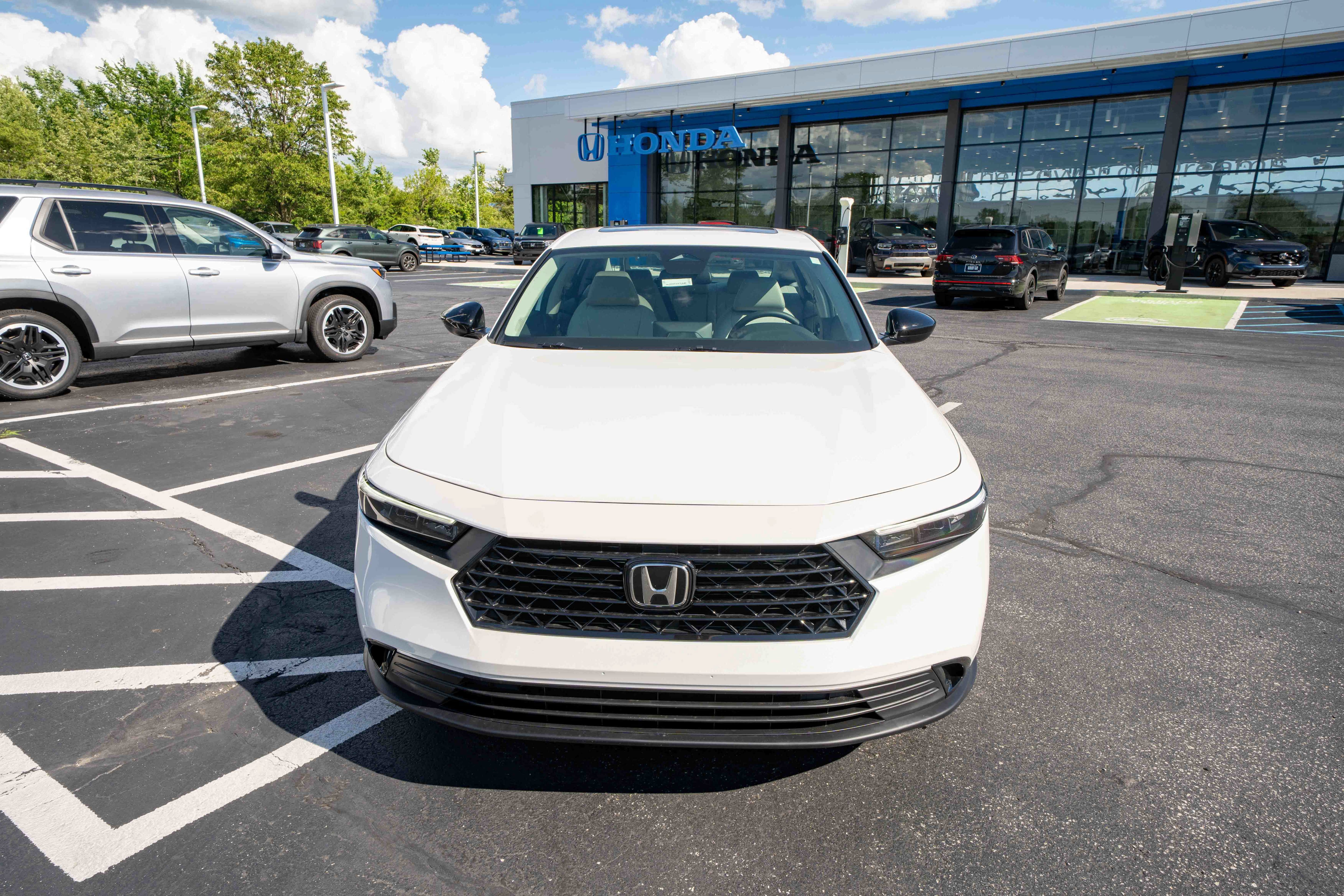 New 2026 Honda Accord SE image 2