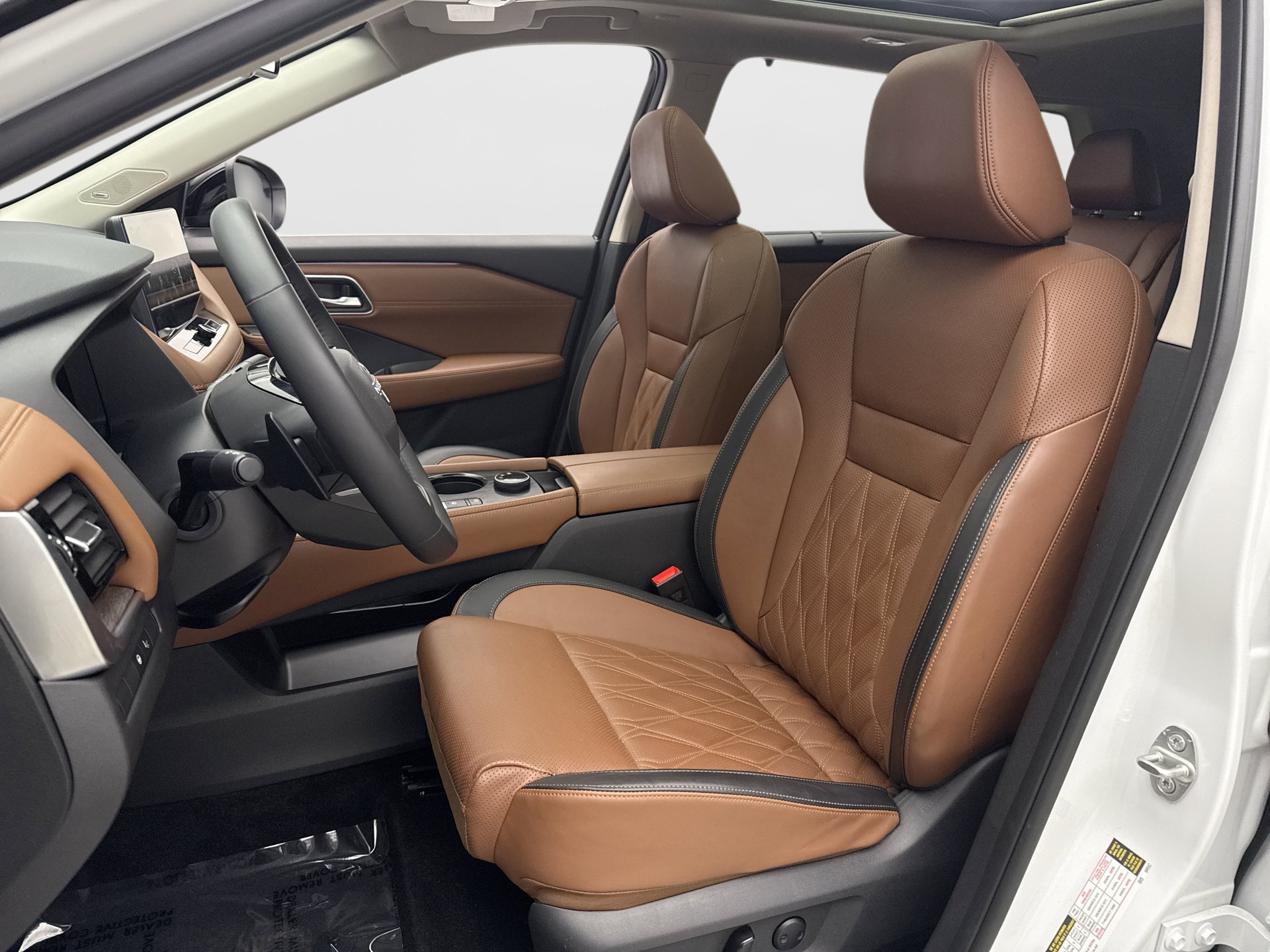 Used 2026 Nissan Rogue Platinum w/ Platinum Premium Package AWD/4WD image 11
