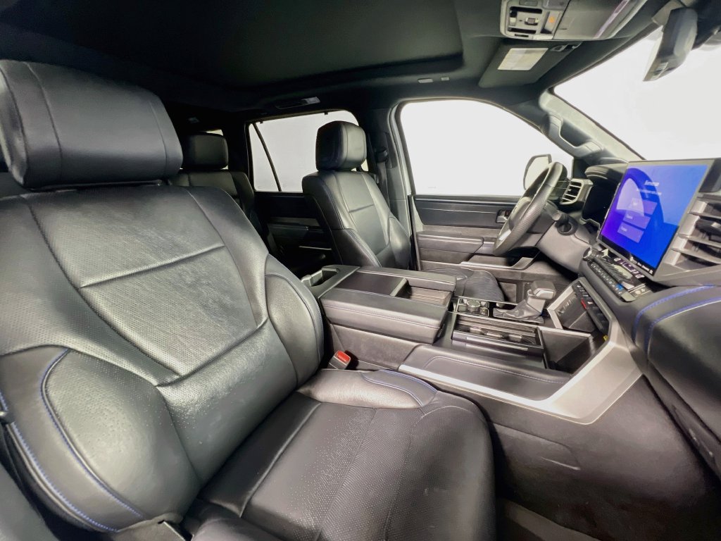 Used 2024 Toyota Sequoia Platinum AWD/4WD image 27