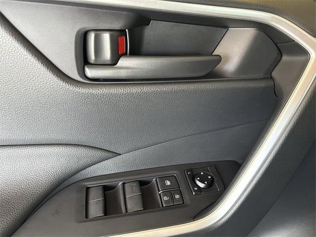 Used 2025 Toyota RAV4 LE image 16