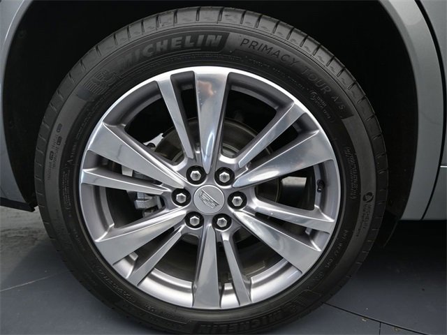 Used 2025 Cadillac XT6 Premium Luxury image 9