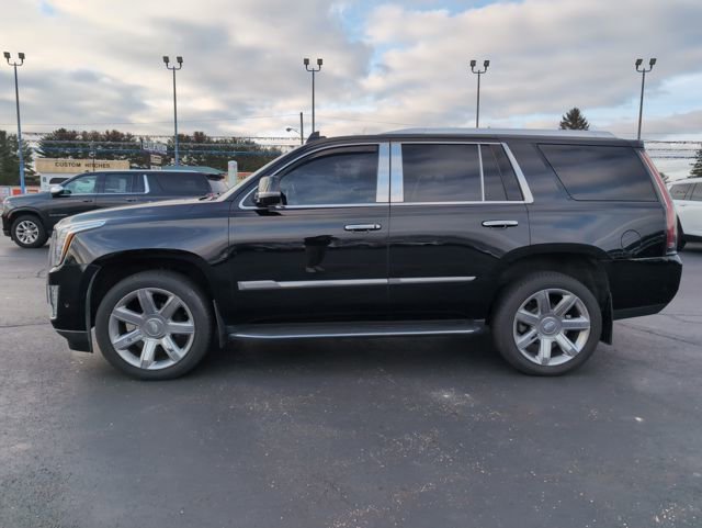 Used 2019 Cadillac Escalade Premium Luxury image 4